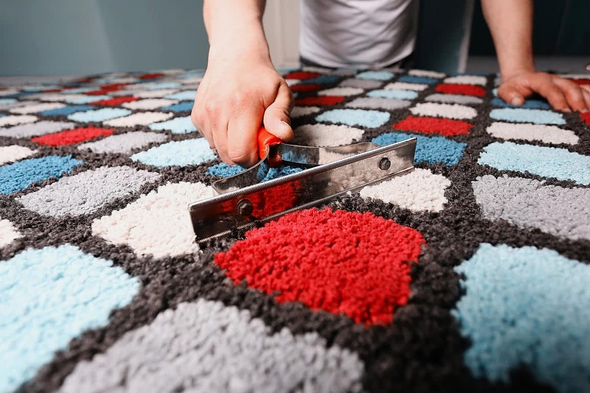 чистка ковра в цехе